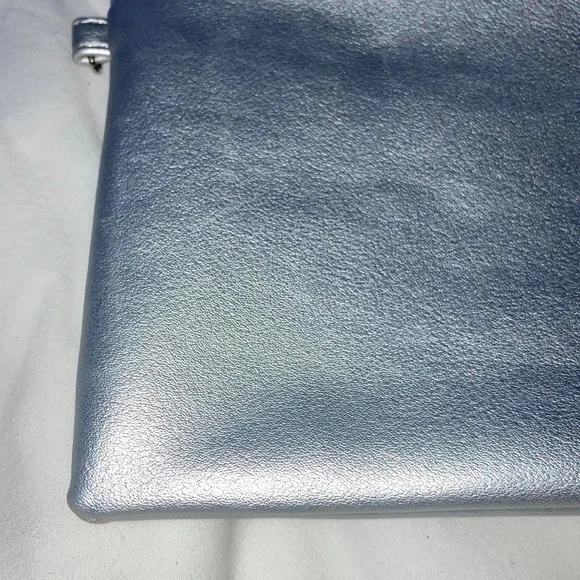 Forever 21 metallic silver chain purse / clutch / sling bag / crossbody - Picture 10 of 11